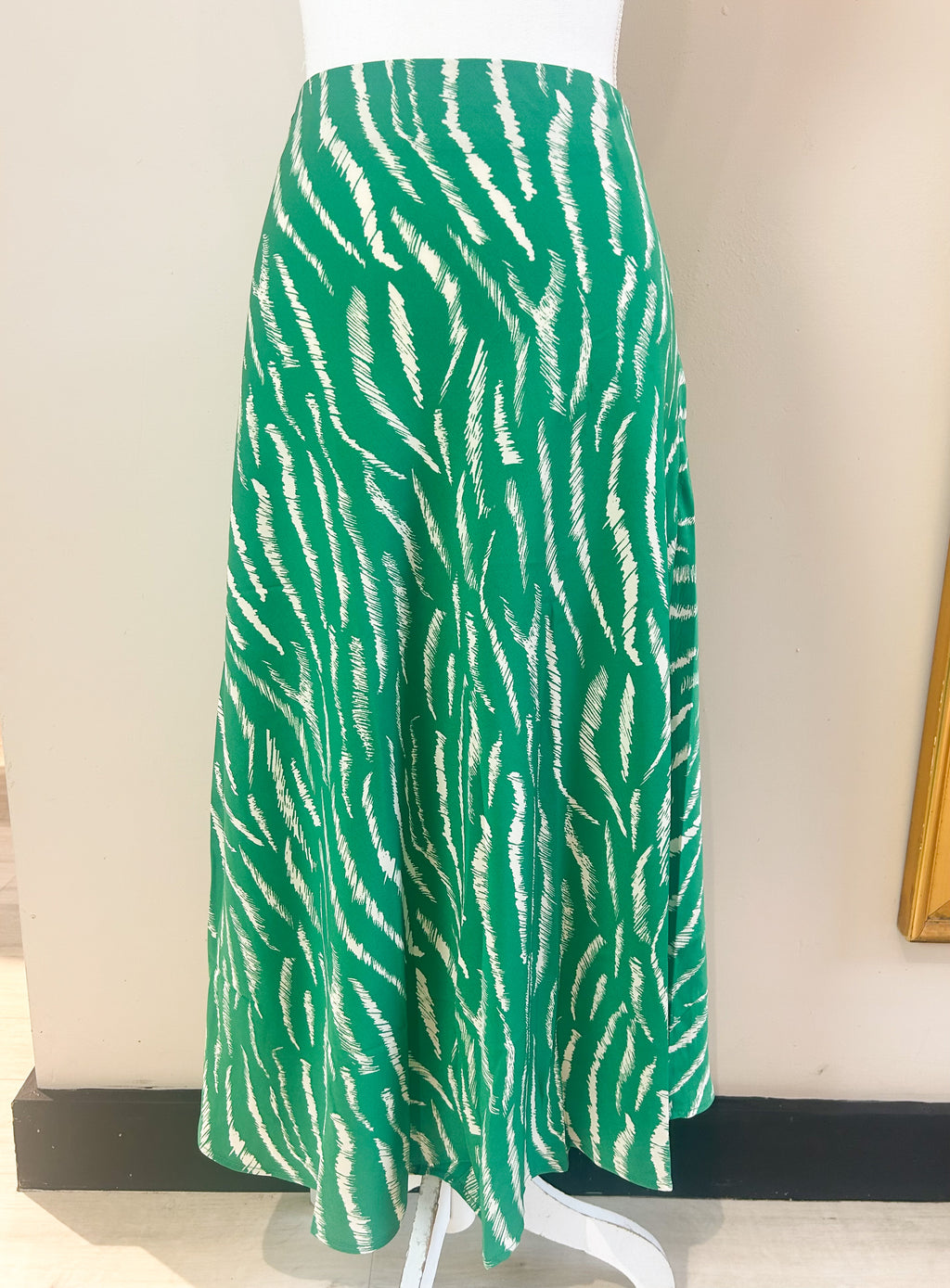 Bright green printed Skirt 💚