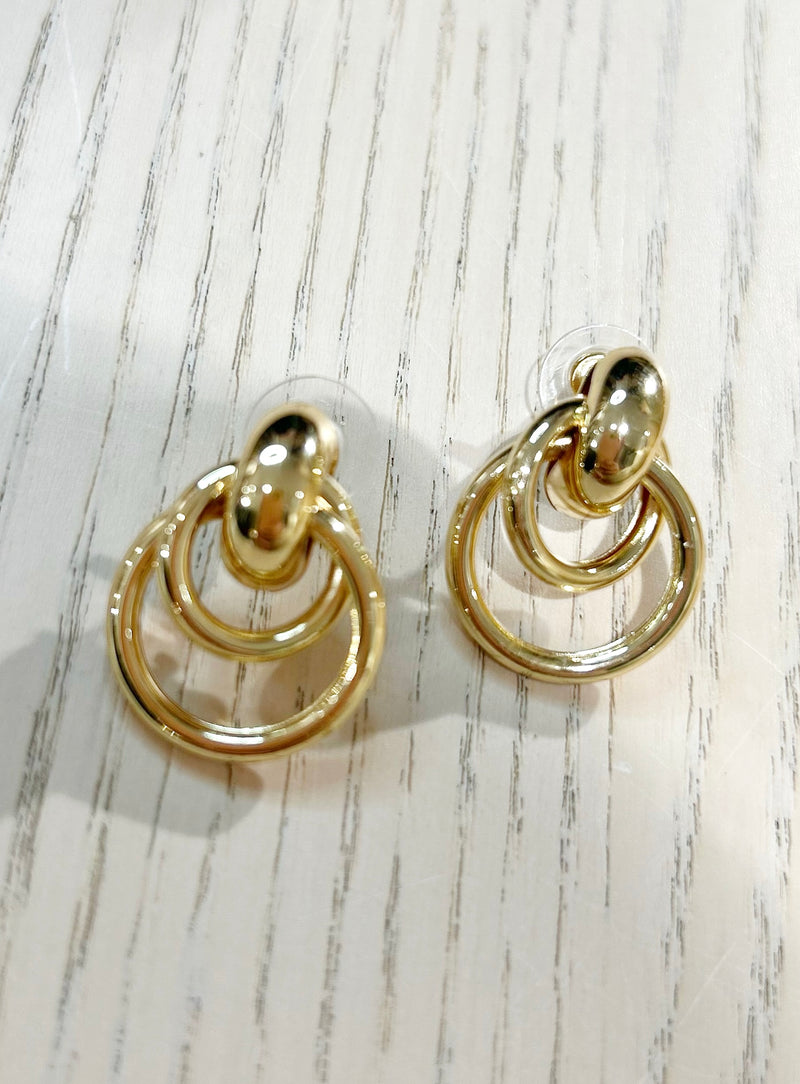 Gold prettiest earrings - Sisi