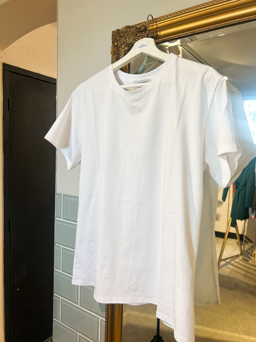 Cotton stylish Basic tee - Pure White