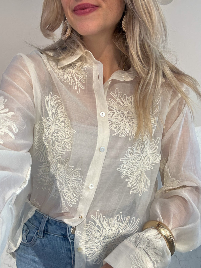 Sheer broderie blouse Cream / ONESIZE