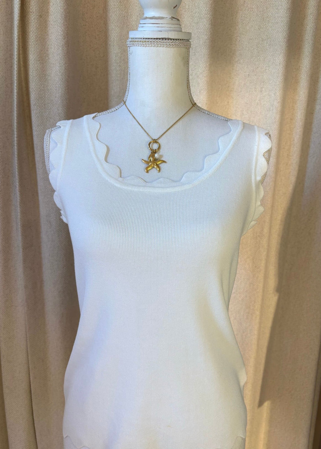 Clara Shell singlet / White
