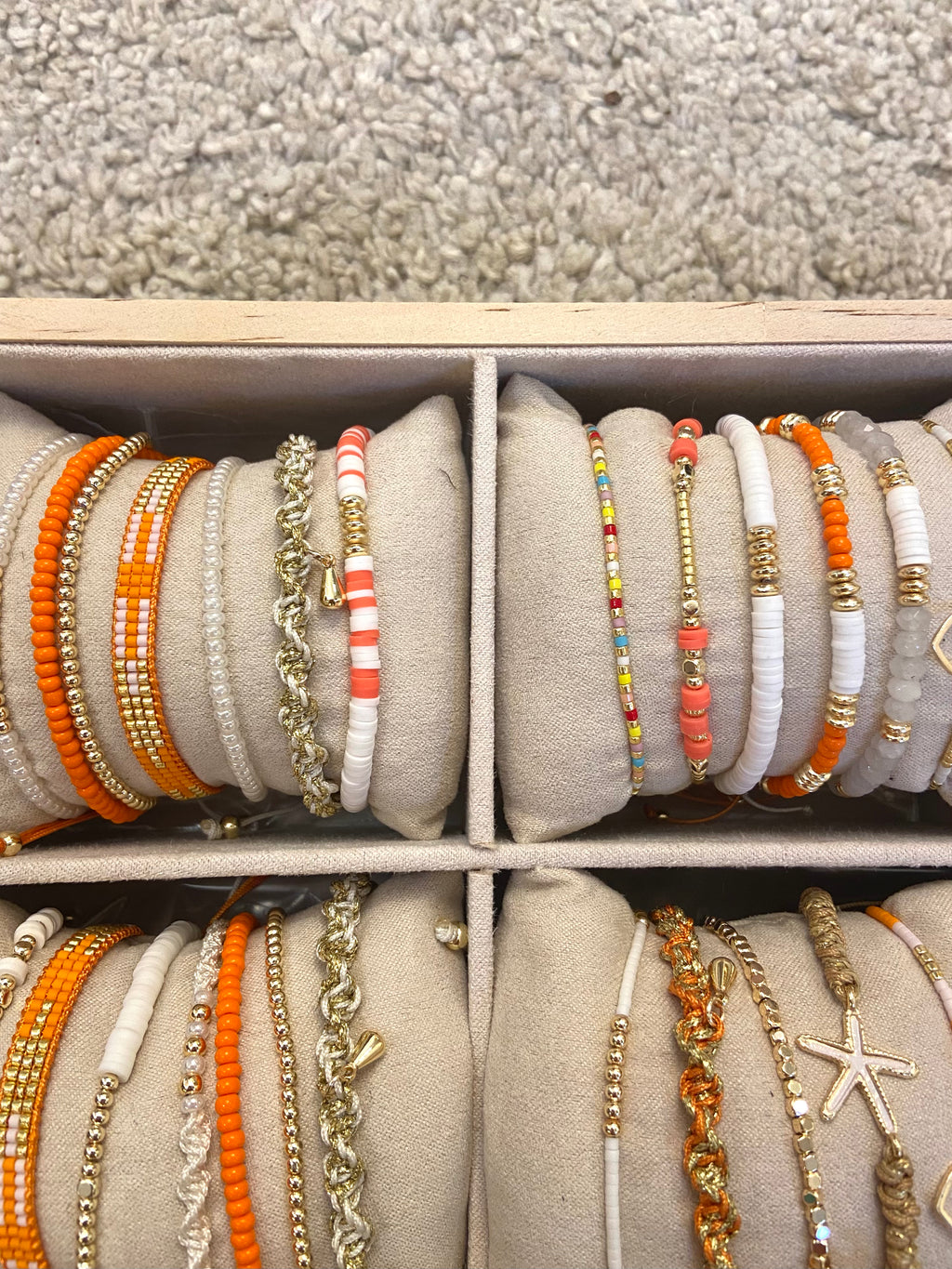 Symmetric colorful Beads bracelet